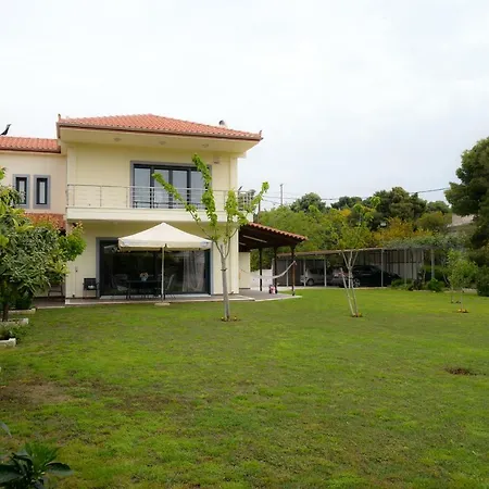 Cavo Paradiso Isthmia